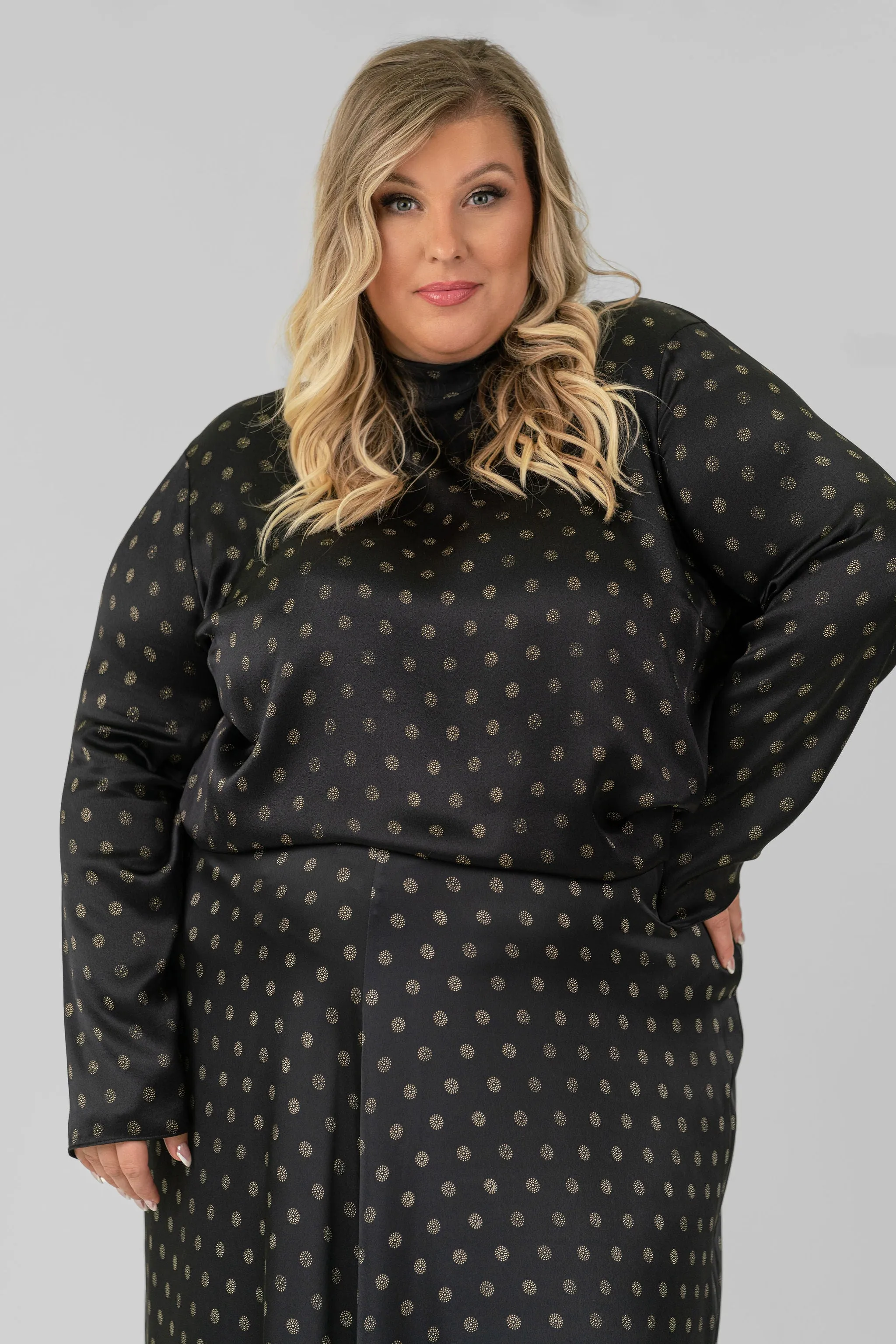 SUN DOT MOCK NECK BLOUSE